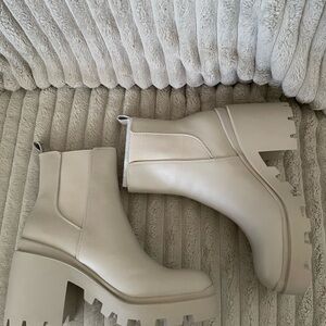 Steve Madden Cream Heeled Boots